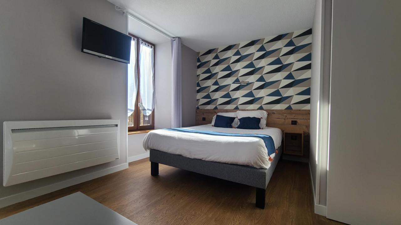 Logis Hotel Auberge De L'Allagnonette Saint-Poncy ภายนอก รูปภาพ