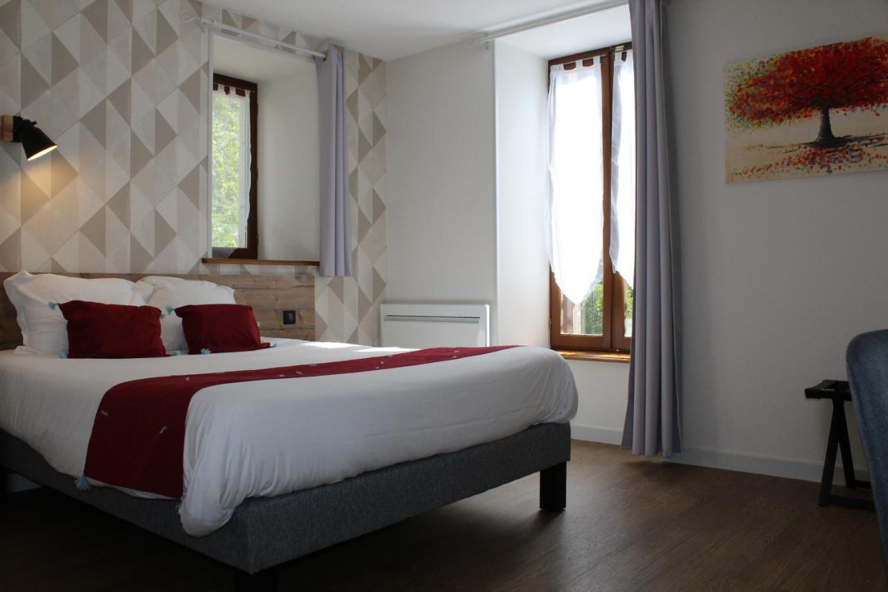 Logis Hotel Auberge De L'Allagnonette Saint-Poncy ภายนอก รูปภาพ